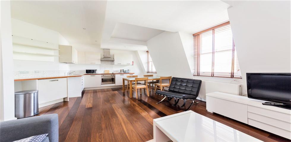 			3 Bedroom, 2 bath, 1 reception Flat			 Kempe Road, Queens Park